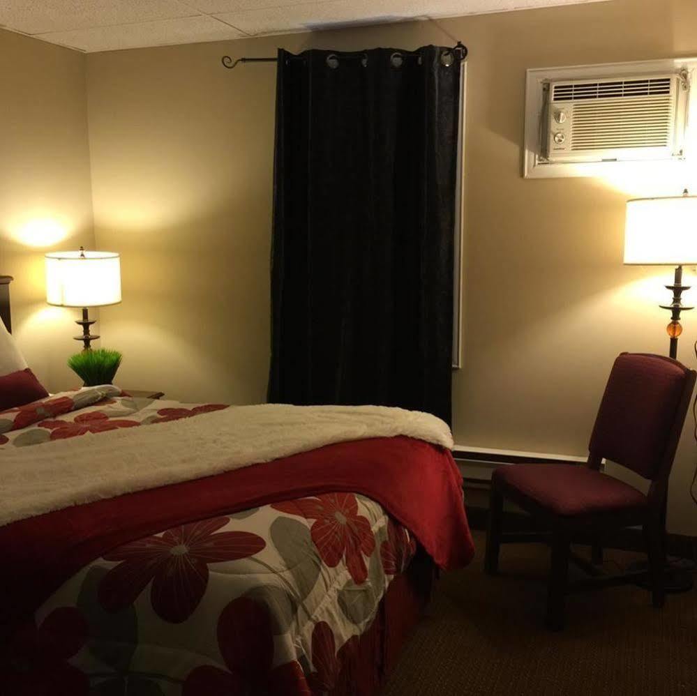 The Falls Family Motel 2*
